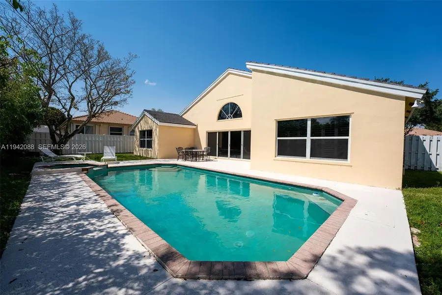 13080 NW 8th Ct, Sunrise, FL 33325 - Image #2