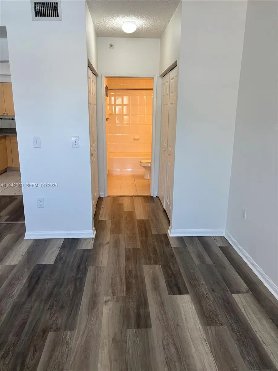 8050 N Nob Hill Rd #105, Tamarac, FL 33321 - Image #3