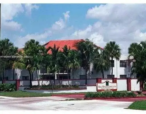 9421 Fontainebleau Blvd #204-35, Miami, FL 33172