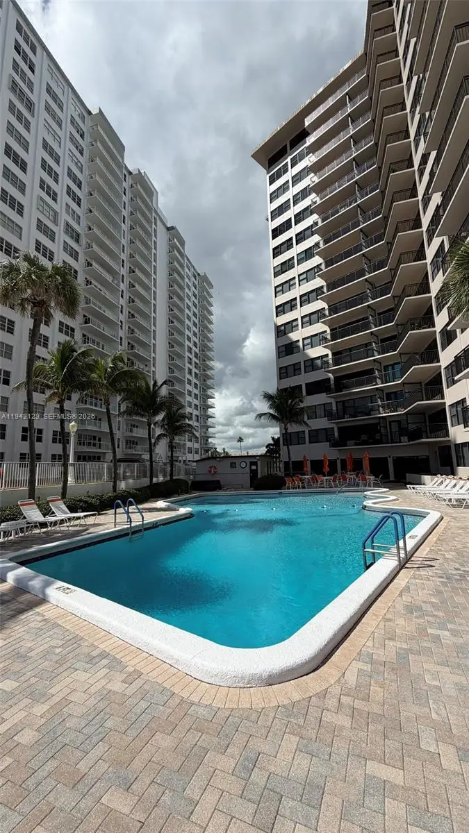 3800 Galt Ocean Dr #1414, Fort Lauderdale, FL 33308 - Image #1