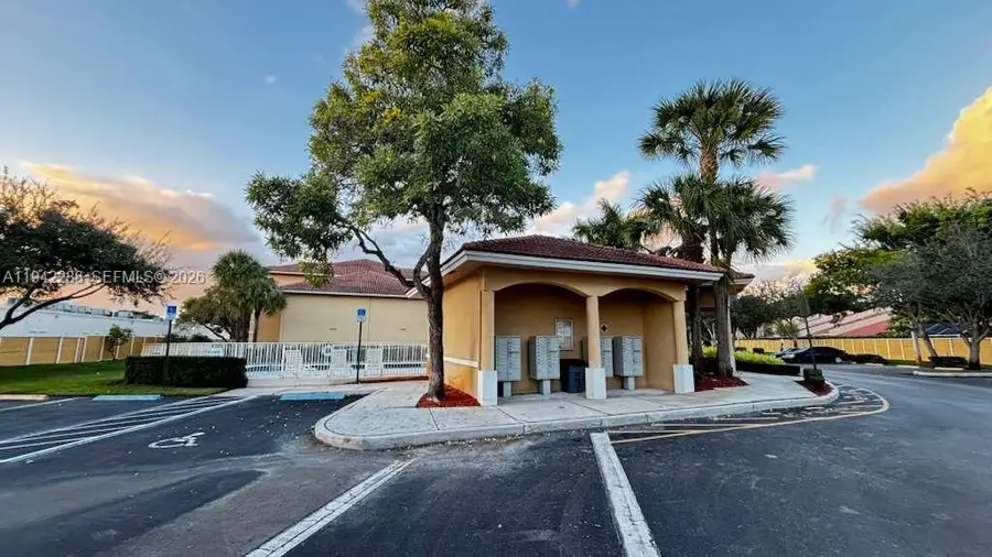 9905 Westwood Dr #34-3, Tamarac, FL 33321 - Image #3