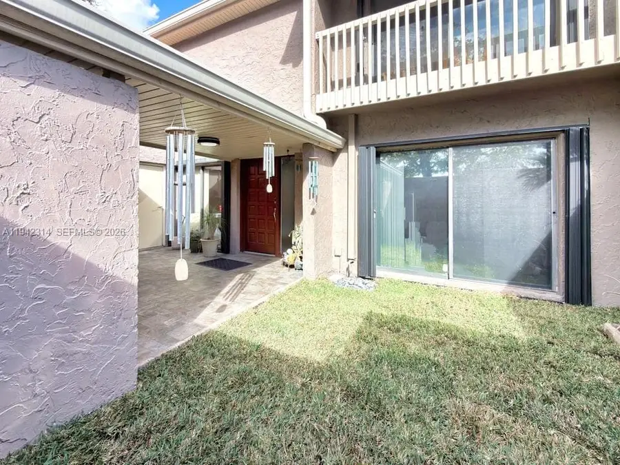 205 Bonnie Brae Way #33, Hollywood, FL 33021 - Image #2