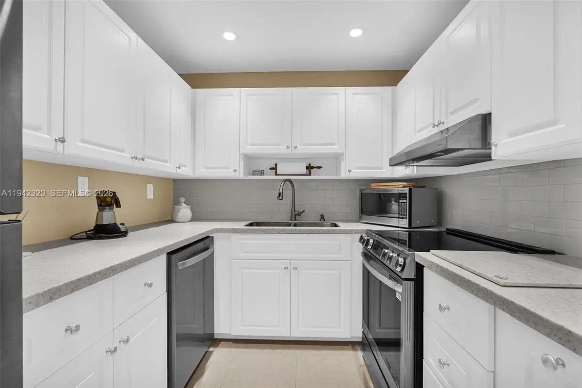 5911 NE 14th Ln #301S, Fort Lauderdale, FL 33334 - Image #1