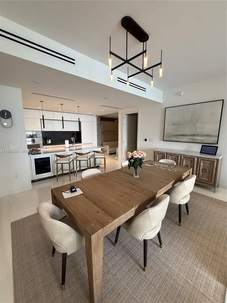 300 S Biscayne Blvd Way #403, Miami, FL 33131 - Image #2