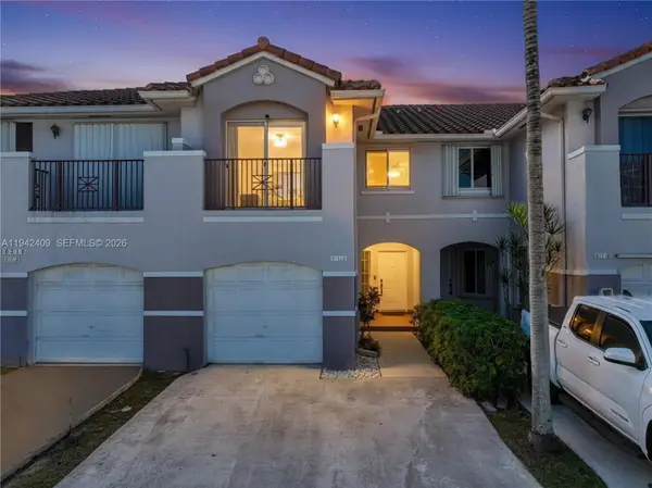 10210 SW 154th Pl #111-8, Miami, FL 33196