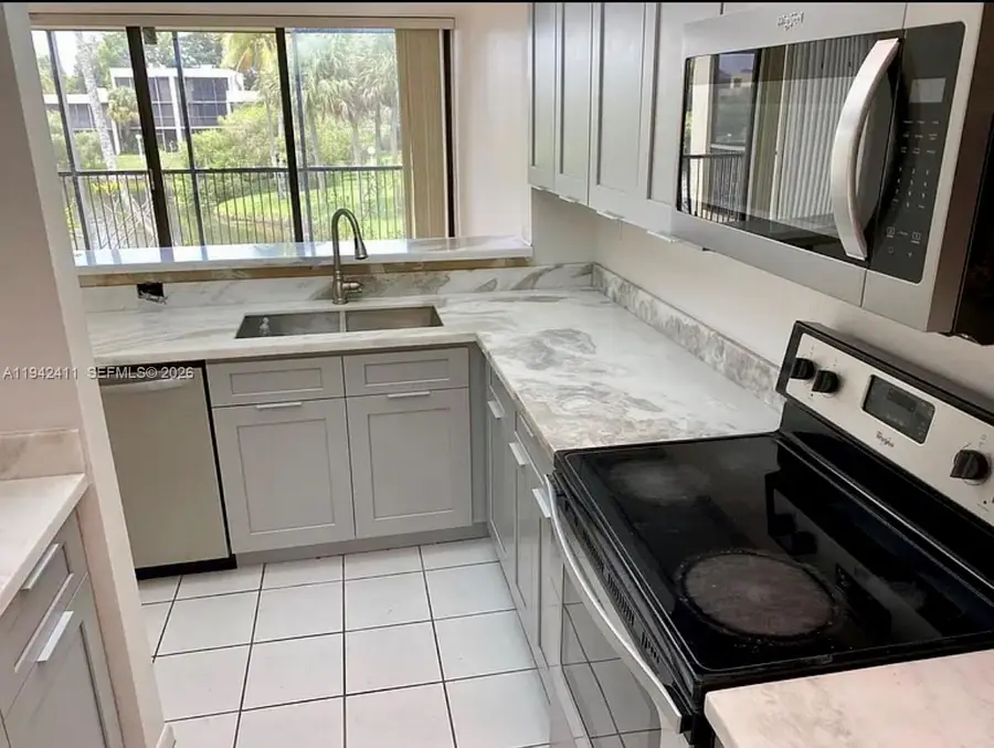 2941 SW 87th Ave #406, Davie, FL 33328 - Image #3