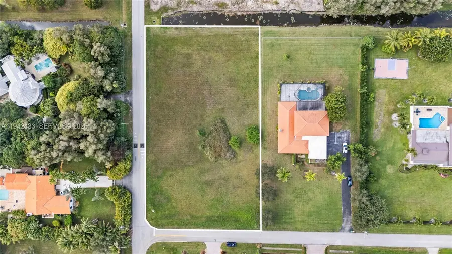 12001 NW 8th St, Plantation, FL 33325 - Image #2