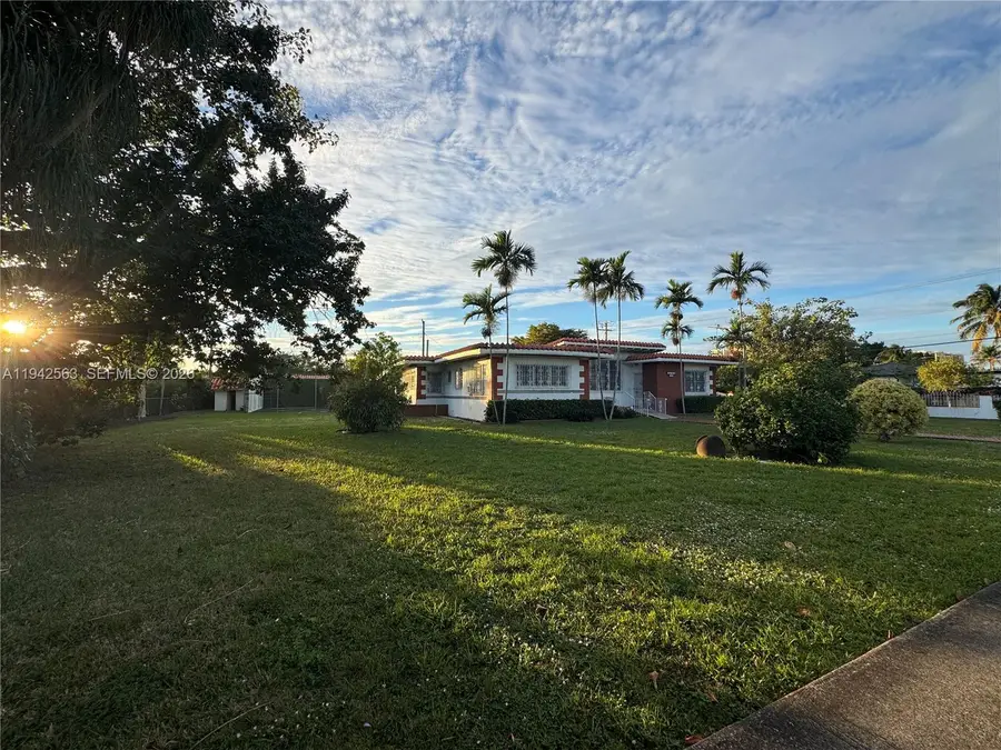 500 SW 39th Ct, Miami, FL 33134 - Image #2