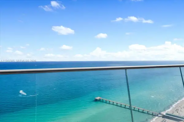 16901 Collins Ave #3803, Sunny Isles Beach, FL 33160
