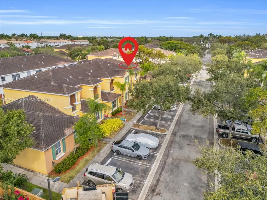 950 NE 42nd Pl, Homestead, FL 33033 - Image #3