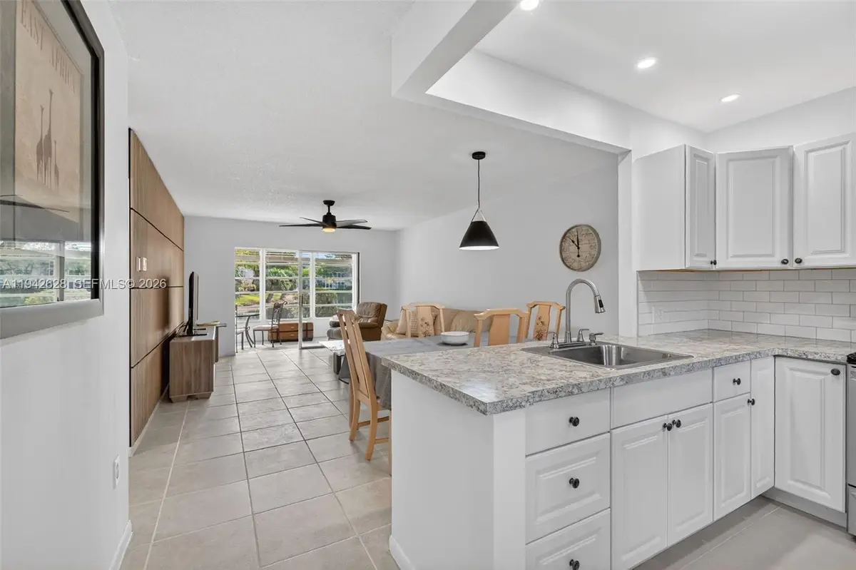 5000 NW 36th St #410, Lauderdale Lakes, FL 33319 - Image #1