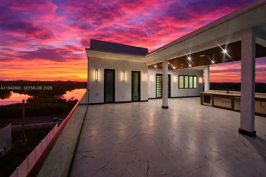 141 Grassy Rd, Key Largo, FL 33037 - Image #2