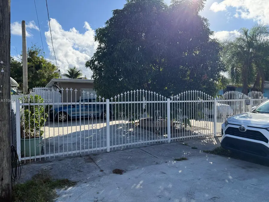 2118 NW 86th St, Miami, FL 33147 - Image #3