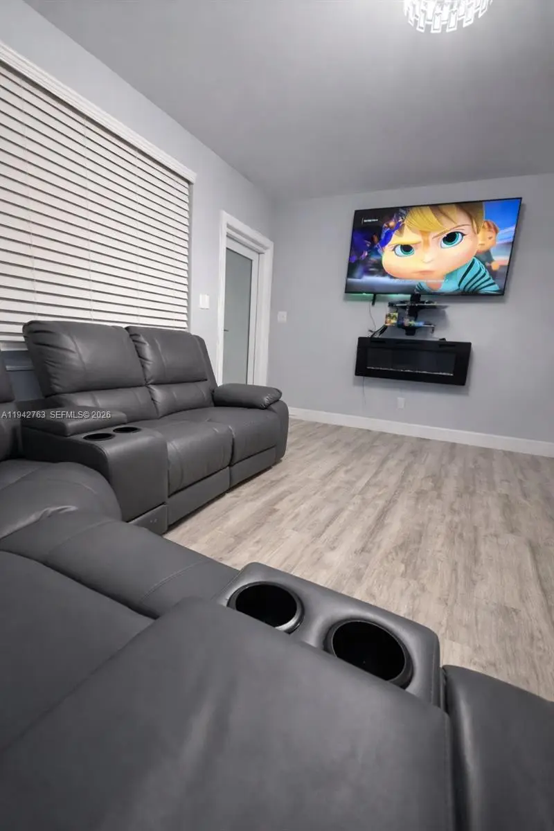 6305 Hayes St, Hollywood, FL 33024 - #2