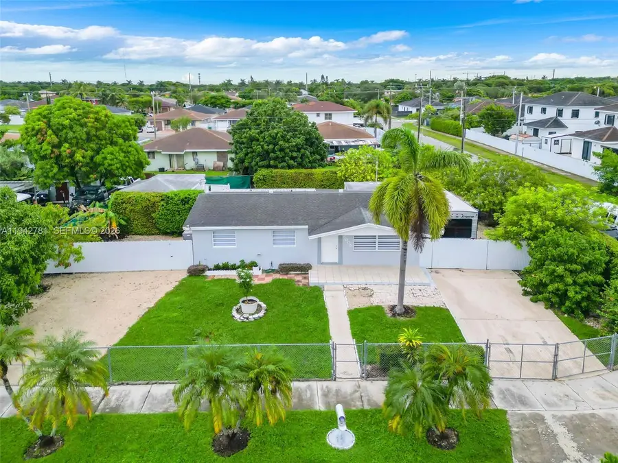 15805 SW 300th Ter, Homestead, FL 33033 - Image #2