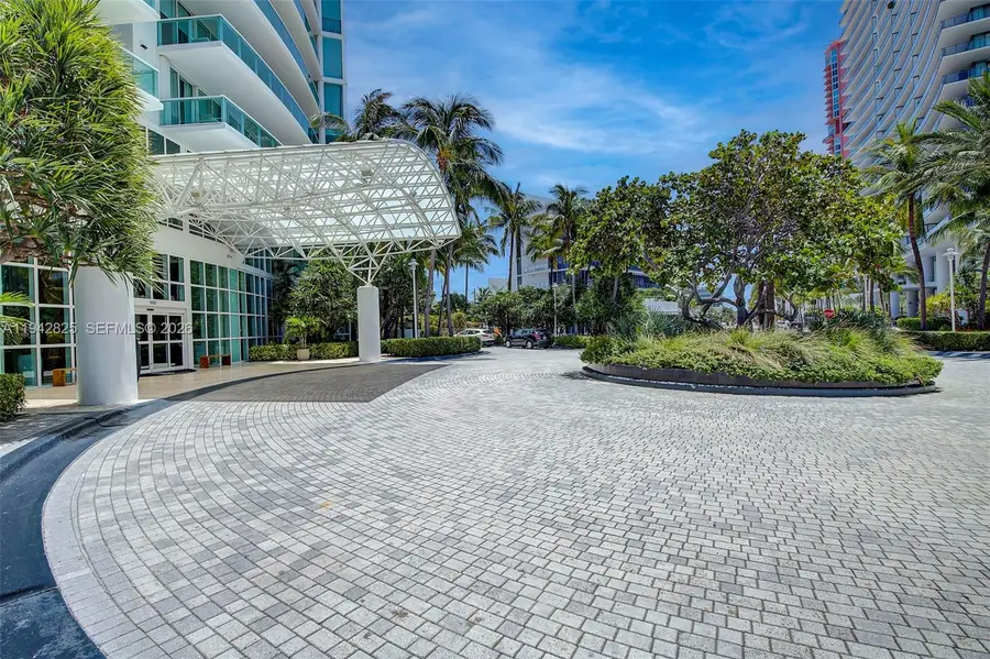 1000 S Pointe Dr #1406, Miami Beach, FL 33139 - Image #2