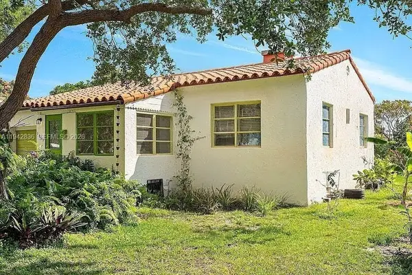 1601 N 16th Ct, Hollywood, FL 33020