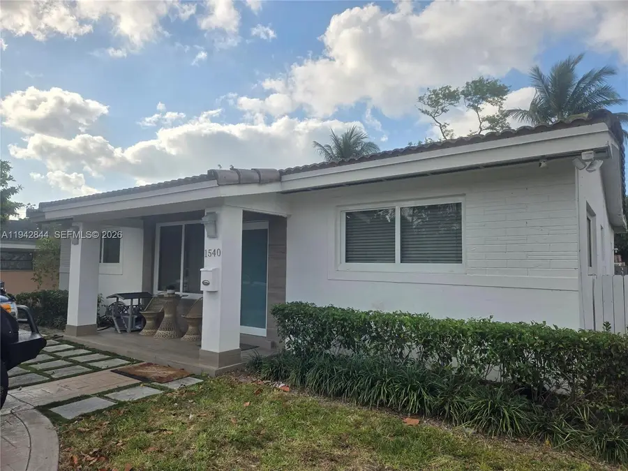 1540 NE 173rd St, North Miami Beach, FL 33162 - Image #2