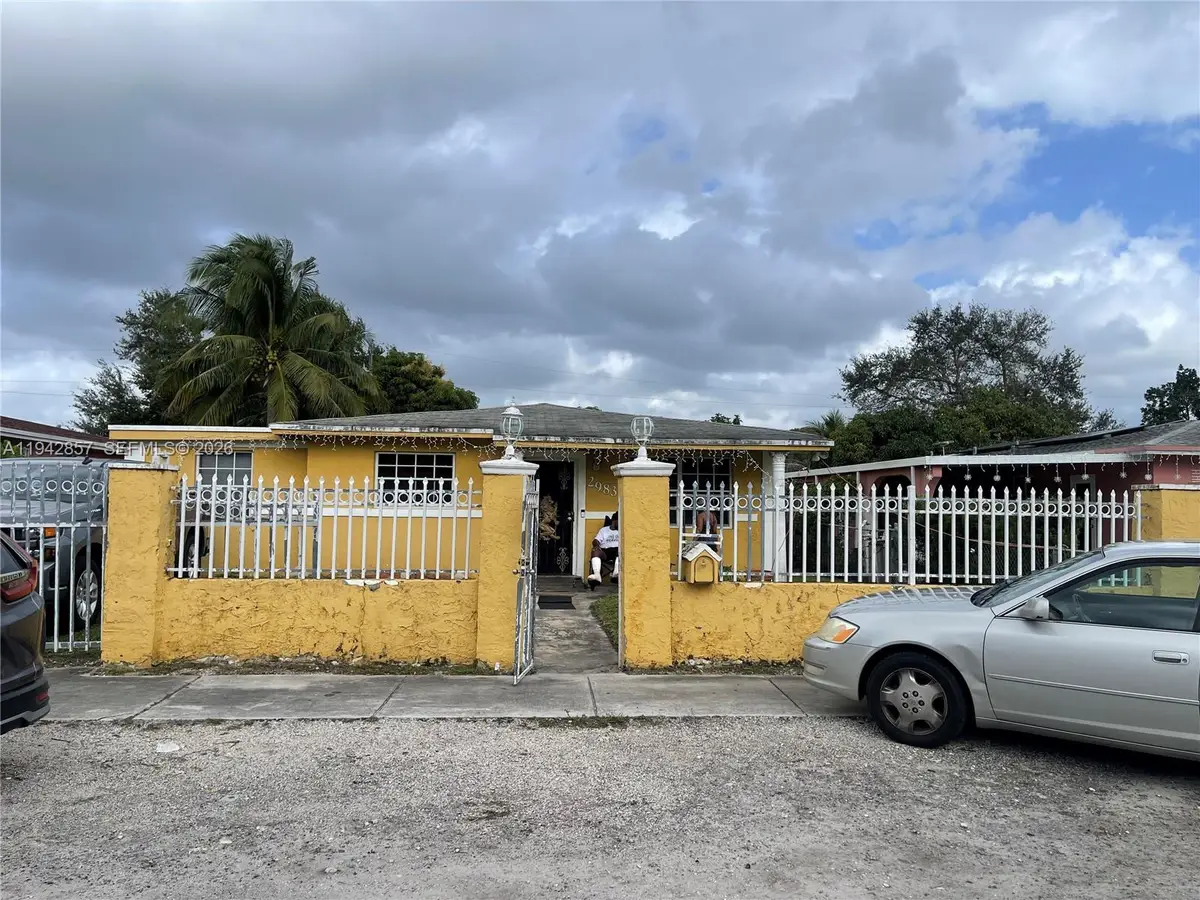 2983 NW 97th St, Miami, FL 33147 - Image #1