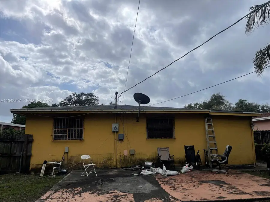 2983 NW 97th St, Miami, FL 33147 - Image #2