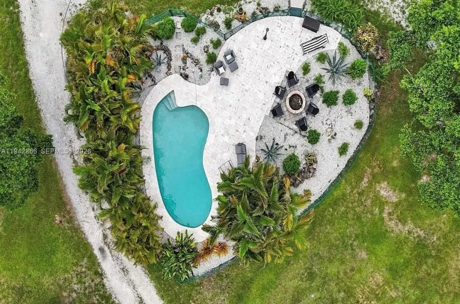 502 Rambling Drive Cir, Wellington, FL 33414 - Image #2