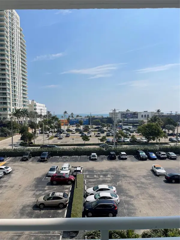 200 S Birch Rd #512, Fort Lauderdale, FL 33316