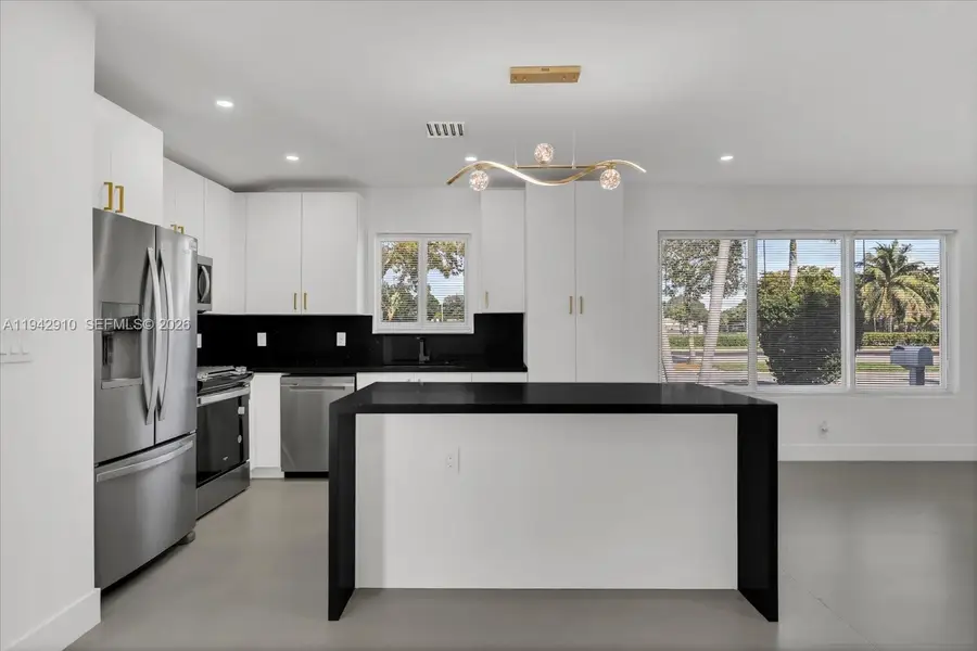 1110 NW 183rd St, Miami Gardens, FL 33169 - Image #3