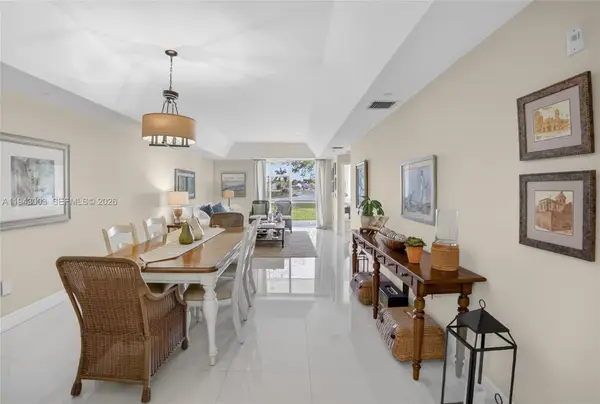 10710 NW 66th St #114, Doral, FL 33178