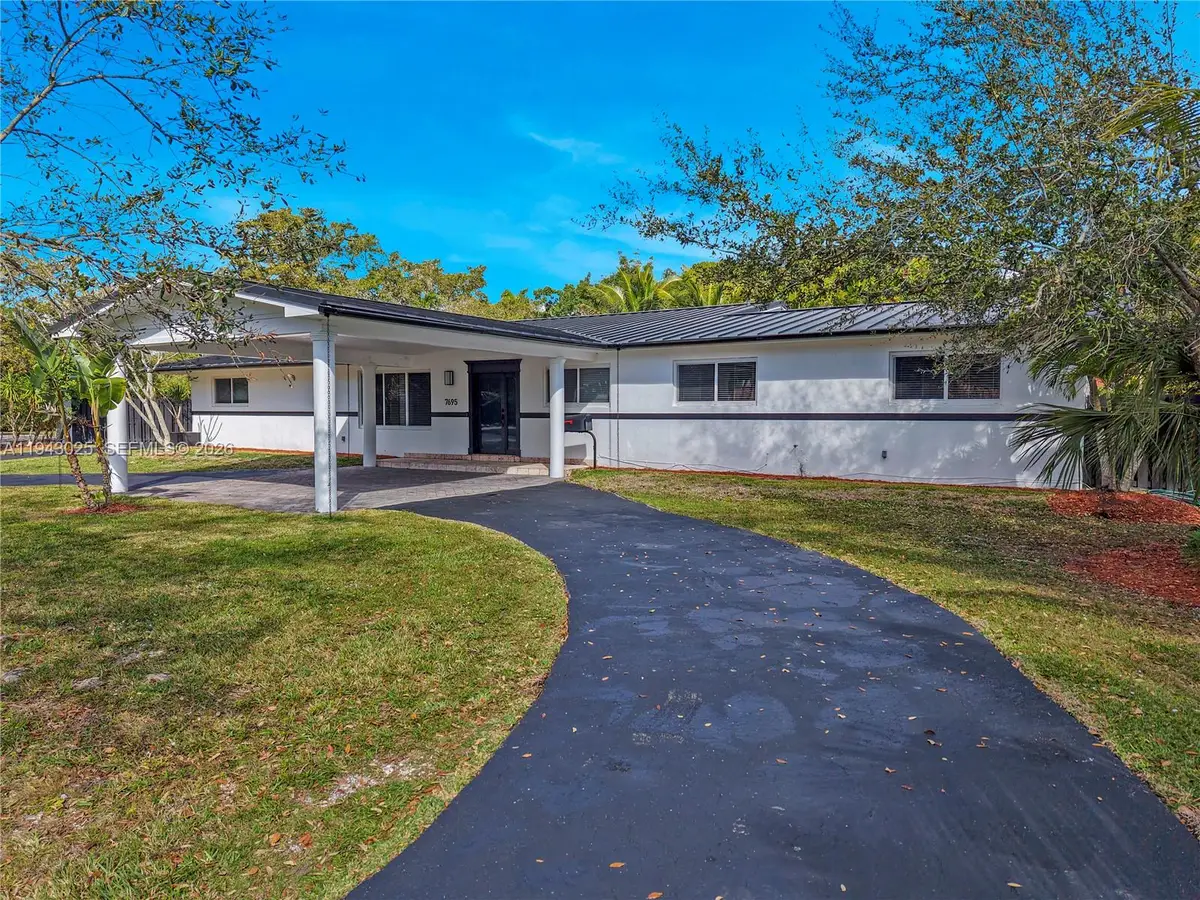 7695 SW 142nd St, Palmetto Bay, FL 33158 - Image #1