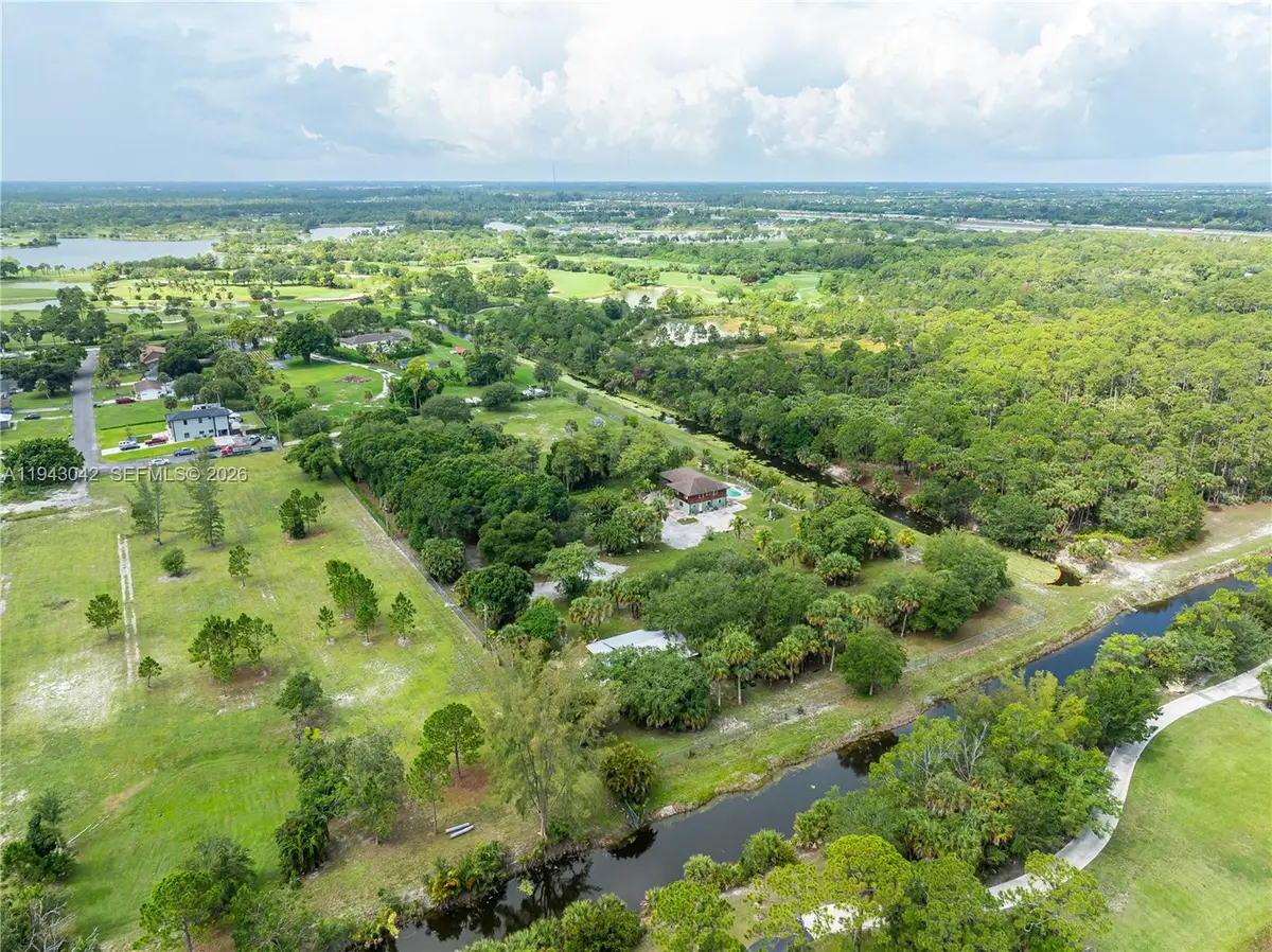 576 Marshall Rd, West Palm Beach, FL 33413 - #1