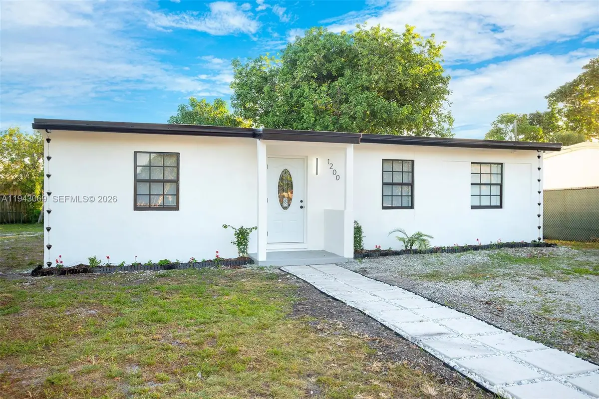 1200 NW 11th Ct, Fort Lauderdale, FL 33311 - #1