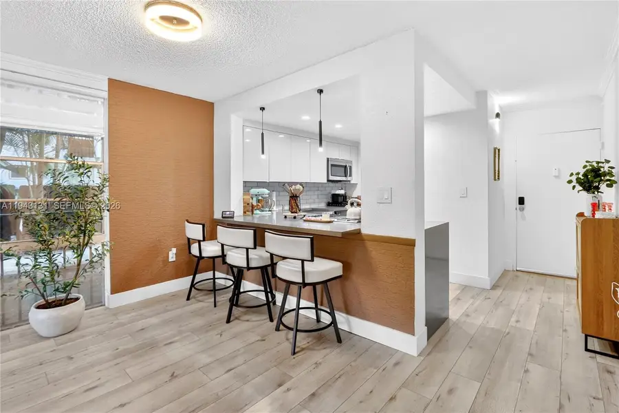 6902 N Kendall Dr #E101, Pinecrest, FL 33156 - Image #2