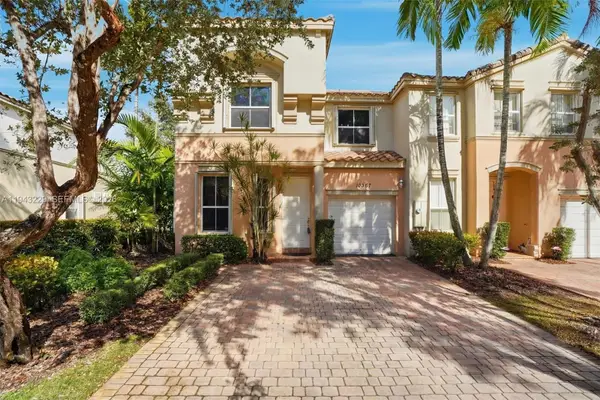 16367 SW 48th St, Miramar, FL 33027