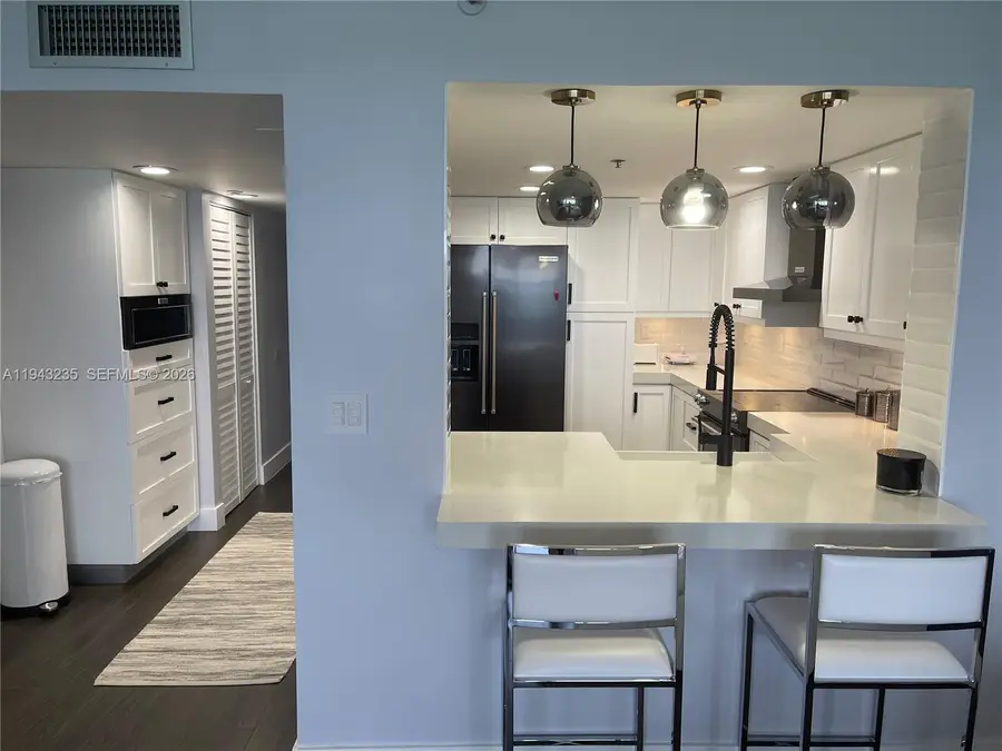 2555 Collins Ave #1409, Miami Beach, FL 33140 - Image #3