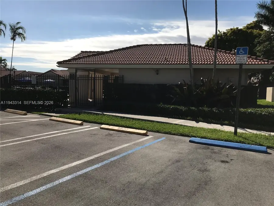 6551 NW 170th Ter, Hialeah, FL 33015 - Image #2