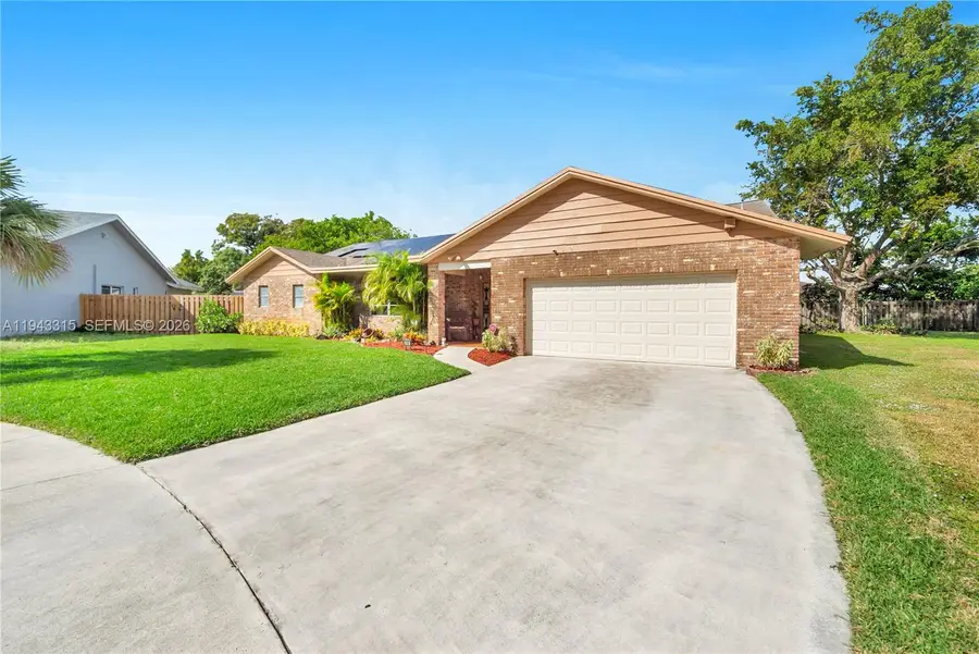 1191 NW 77th Ave, Plantation, FL 33322 - Image #2