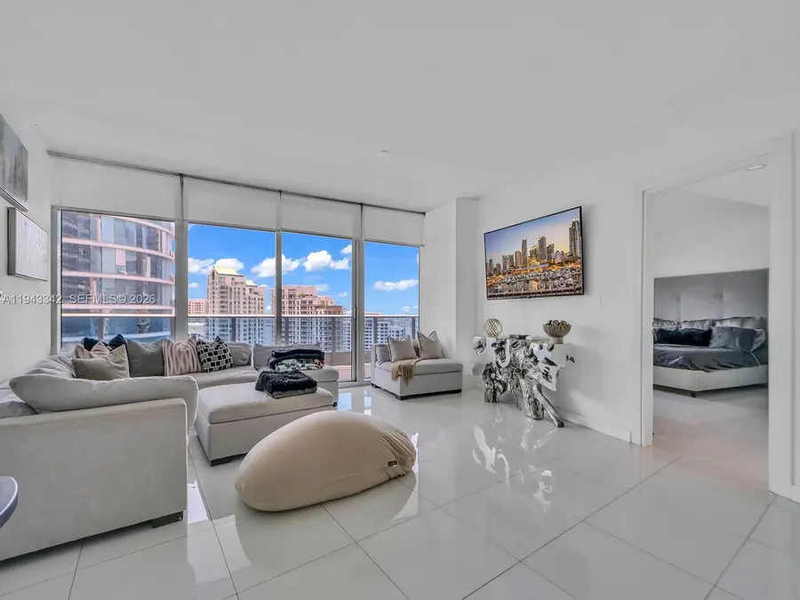200 Biscayne Boulevard Way #3603, Miami, FL 33131 - Image #2