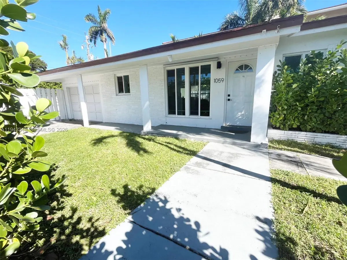 1059 Washington St, Hollywood, FL 33019 - Image #1