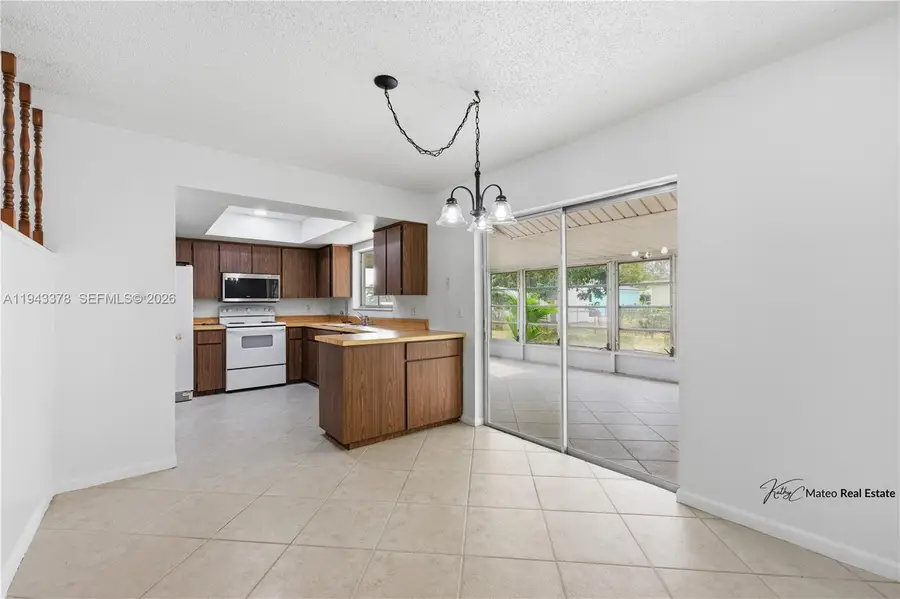 525 22nd Ave, Vero Beach, FL 32962 - Image #2