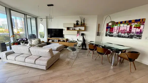 488 NE 18th St #700, Miami, FL 33132