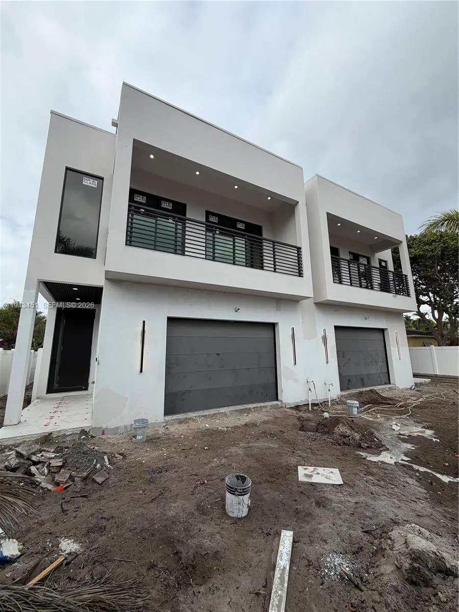 1135 NE 11th Ave, Fort Lauderdale, FL 33304 - Image #1