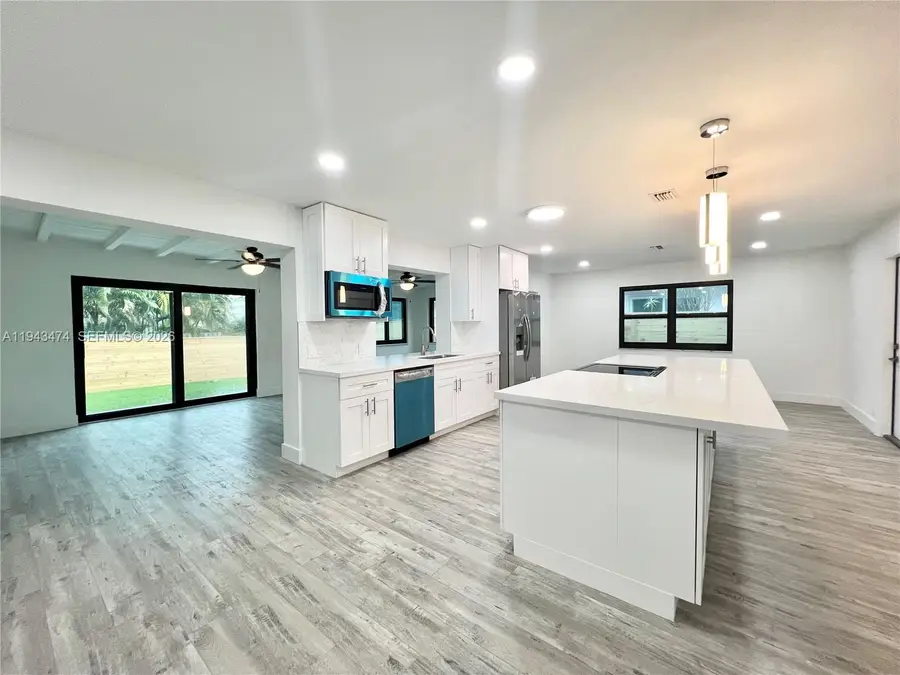 641 NE 2nd St, Dania Beach, FL 33004 - Image #3