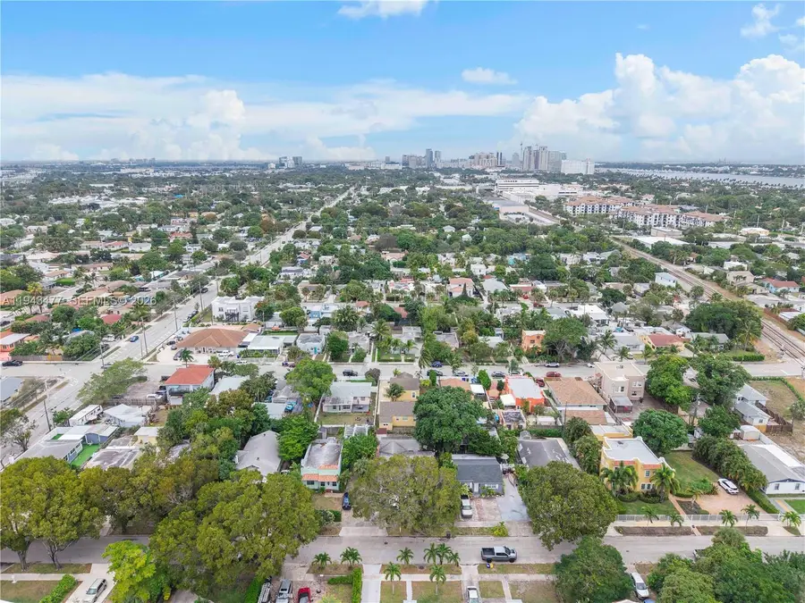 608 El Vedado, West Palm Beach, FL 33405 - Image #2