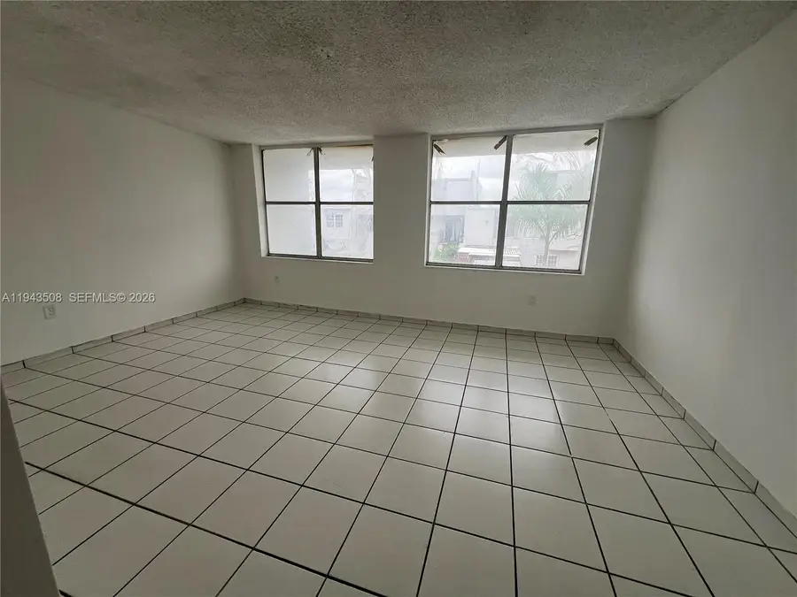 1104 W 44th St #87, Hialeah, FL 33012 - Image #2