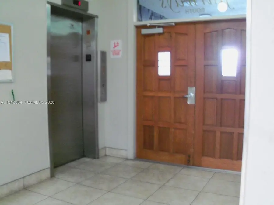 300 NE 14th Ave #206, Hallandale Beach, FL 33009 - Image #2