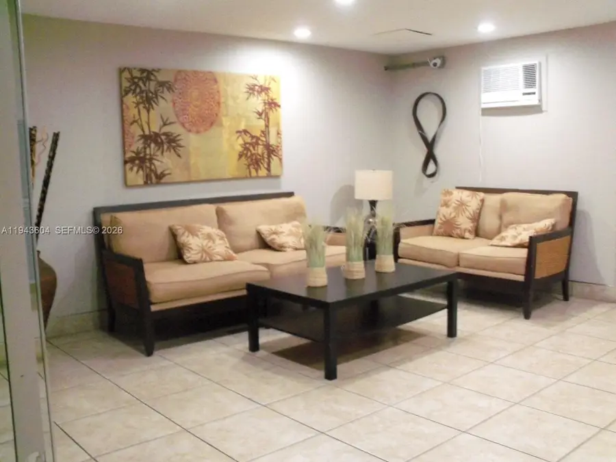 300 NE 14th Ave #206, Hallandale Beach, FL 33009 - Image #3