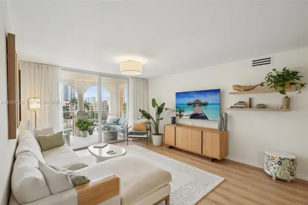 19701 E Country Club Dr #5603, Aventura, FL 33180