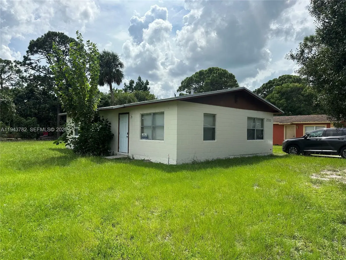 2703 Avenue H, Fort Pierce, FL 34947 - Image #1