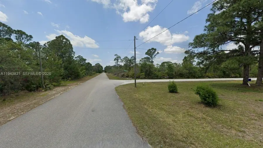 832 Durmon Ave, Lake Placid, FL 33852 - Image #3