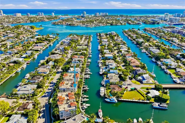 1424 SE 12th St #2A, Fort Lauderdale, FL 33316